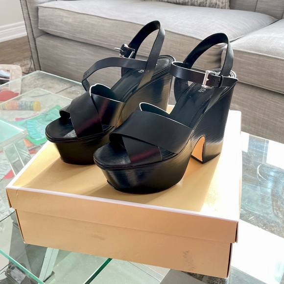 Michael Kors Divia Leather Wedge Sandals